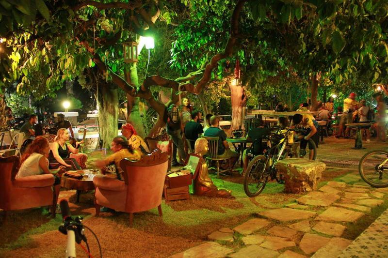 Role Street Hostel Antália Exterior foto